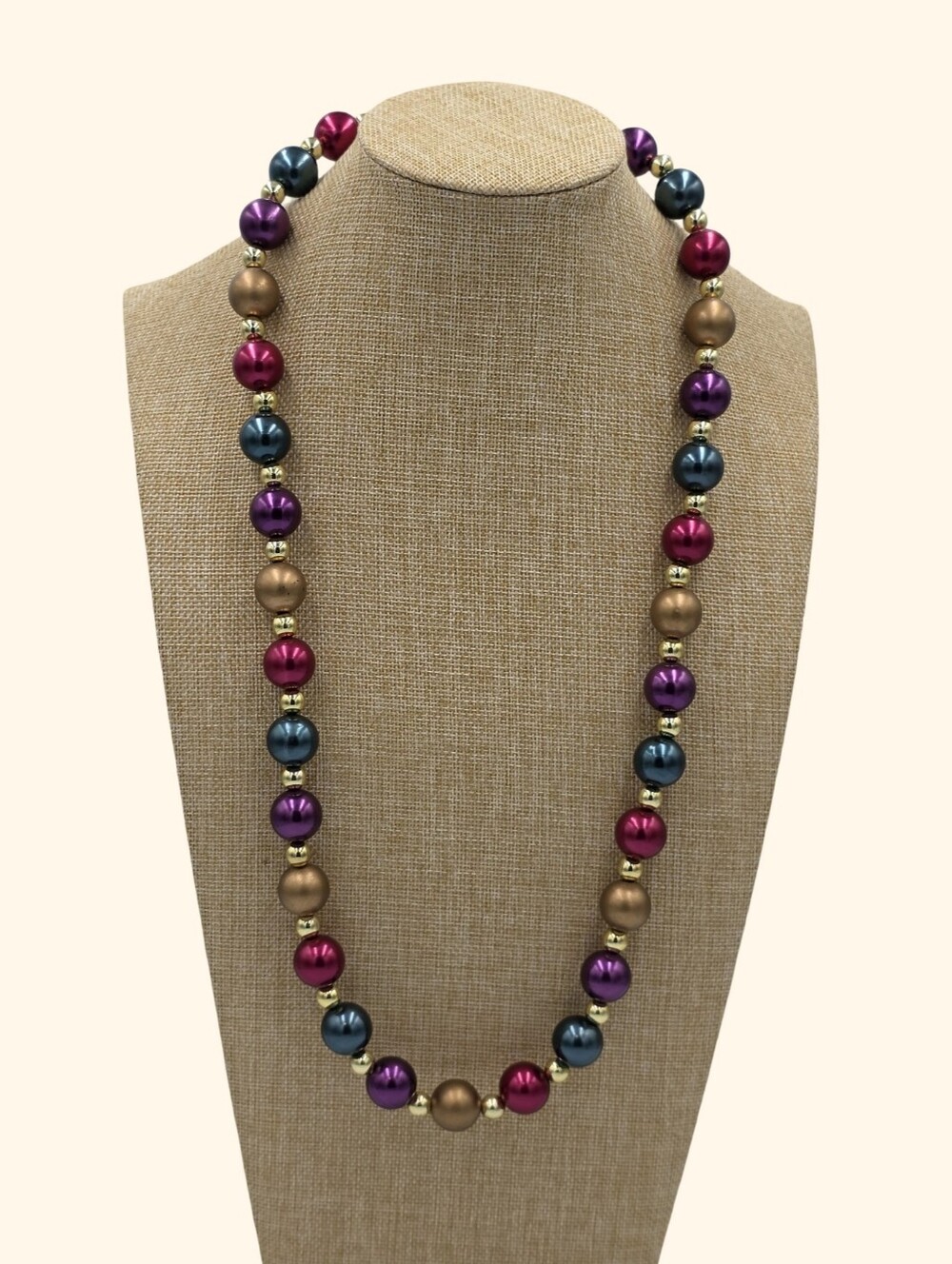 Vintage chunky beaded statement necklace featuring iridescent‎ purple teal